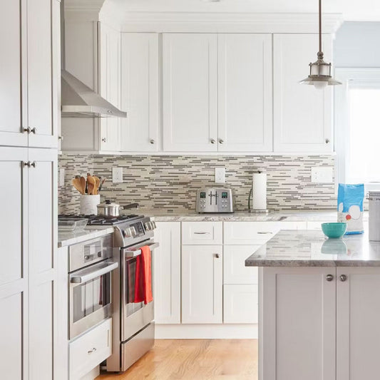 Fabuwood Allure Galaxy Frost Shaker White Door Sample - Kitchen Cabinets