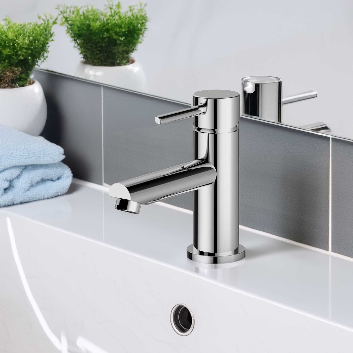 Modern Bathroom or Bar Faucet LB9C Chrome - Faucets
