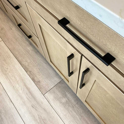 9’’ Matte Black Cabinet Pull H8372-192MB - Hardware