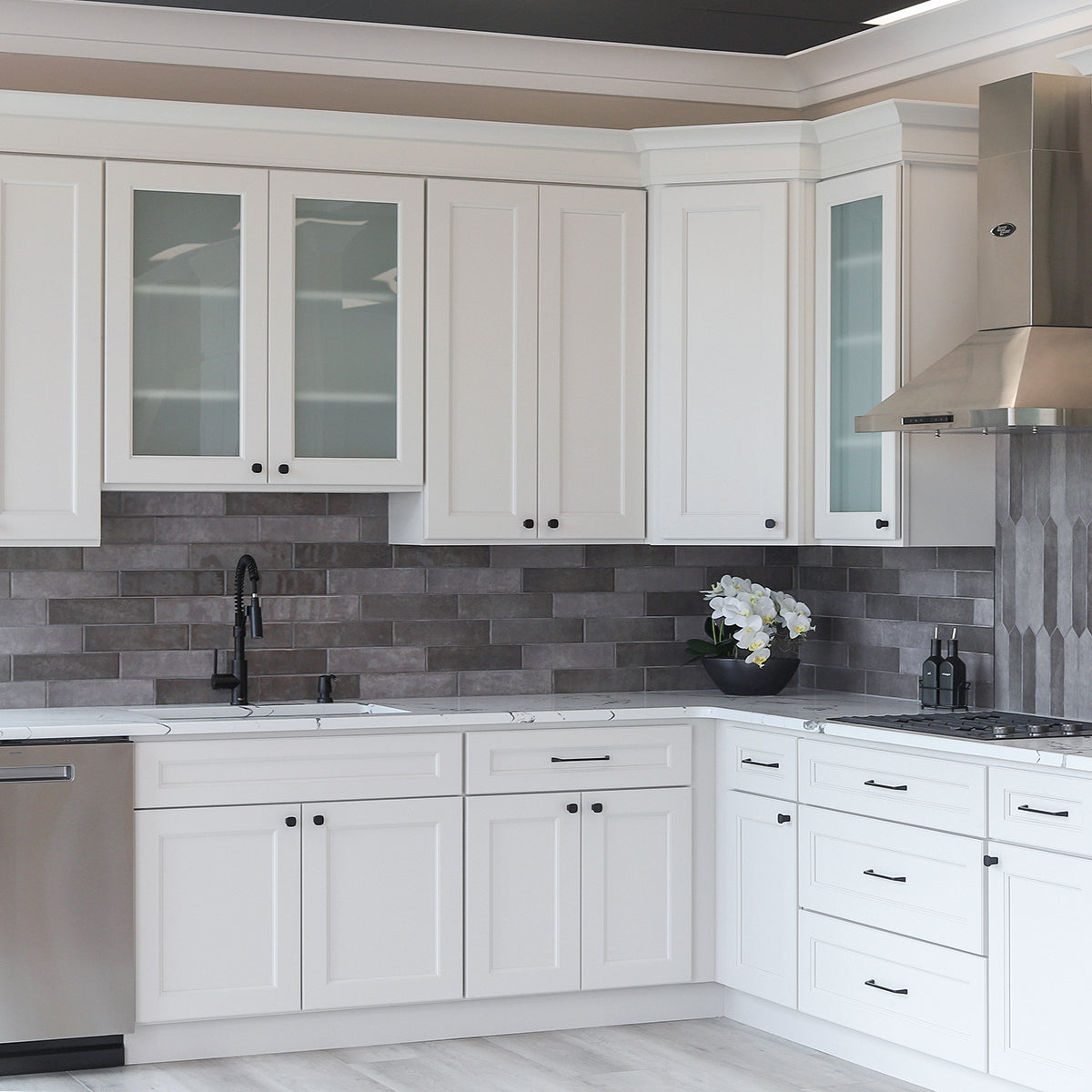 Door Sample Milan Pearl LessCare - Kitchen Cabinets